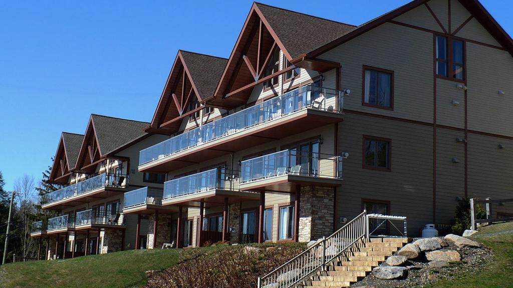 Apartamento Au pied des pentes Bromont Exterior foto